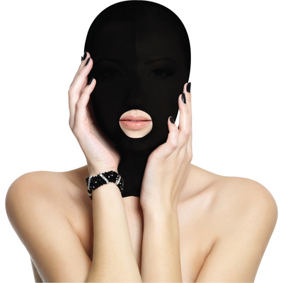 Submission Mask Black